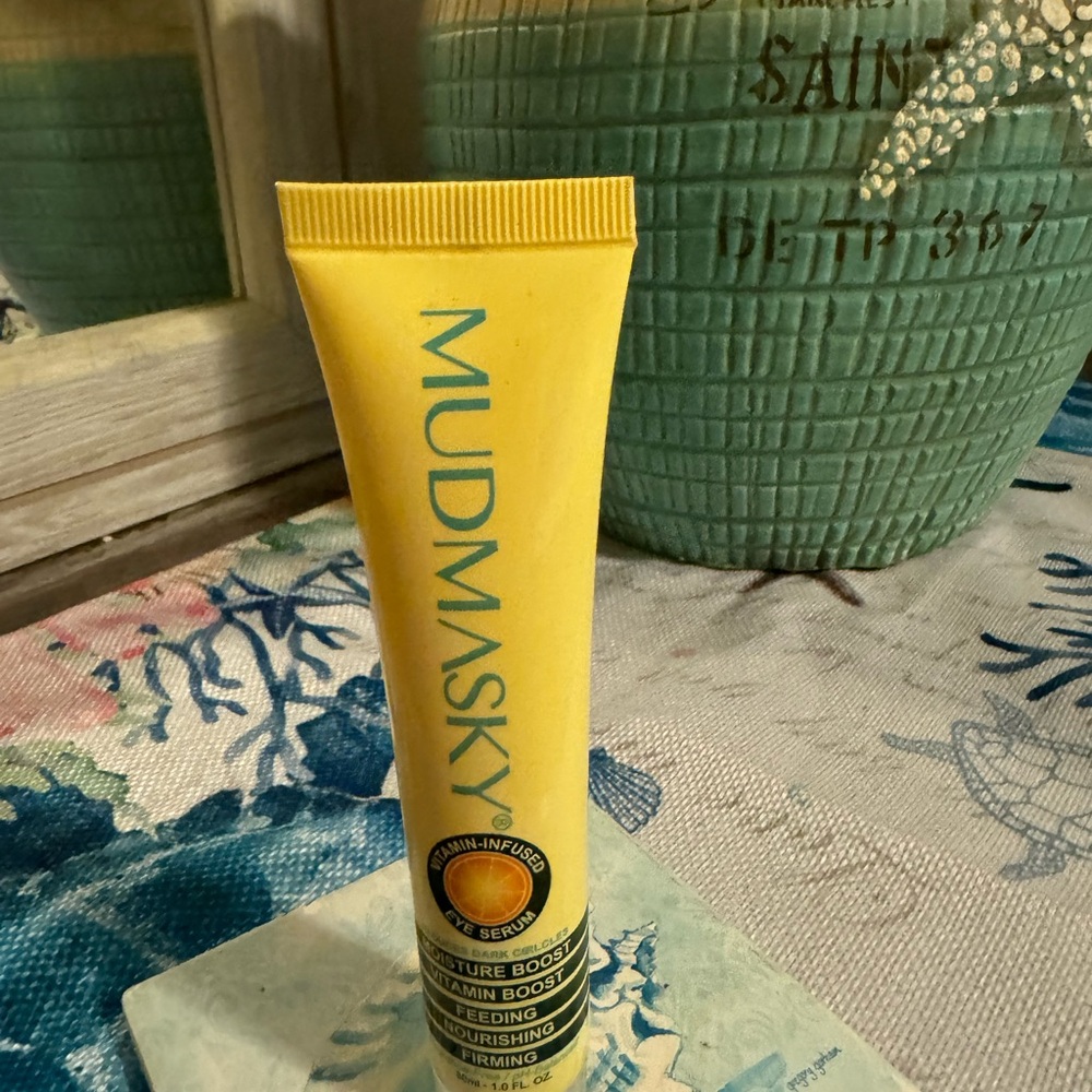 MudMasky eye serum